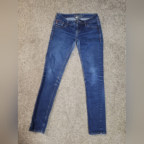 Women's Blue Jeans Size 26 Miss Me Straight Leg Great Condition Inseam 30 - Picture 2 of 2
